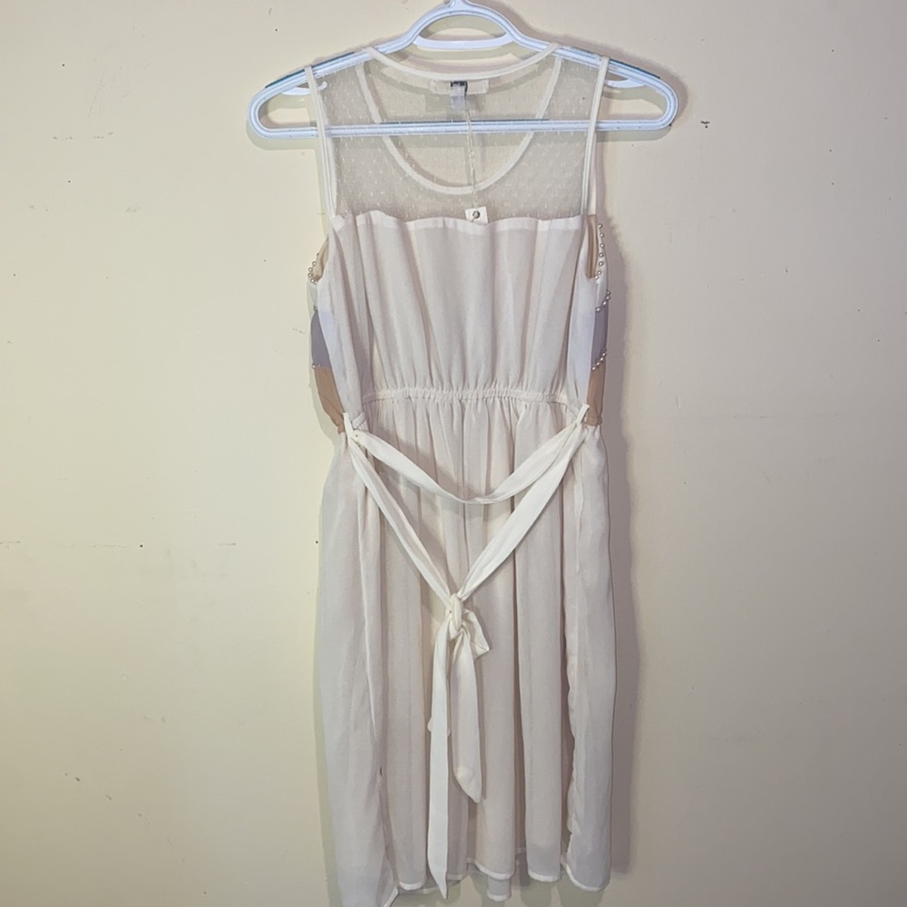 3/$15 Pearl Accent Dress - Picture 5 of 7